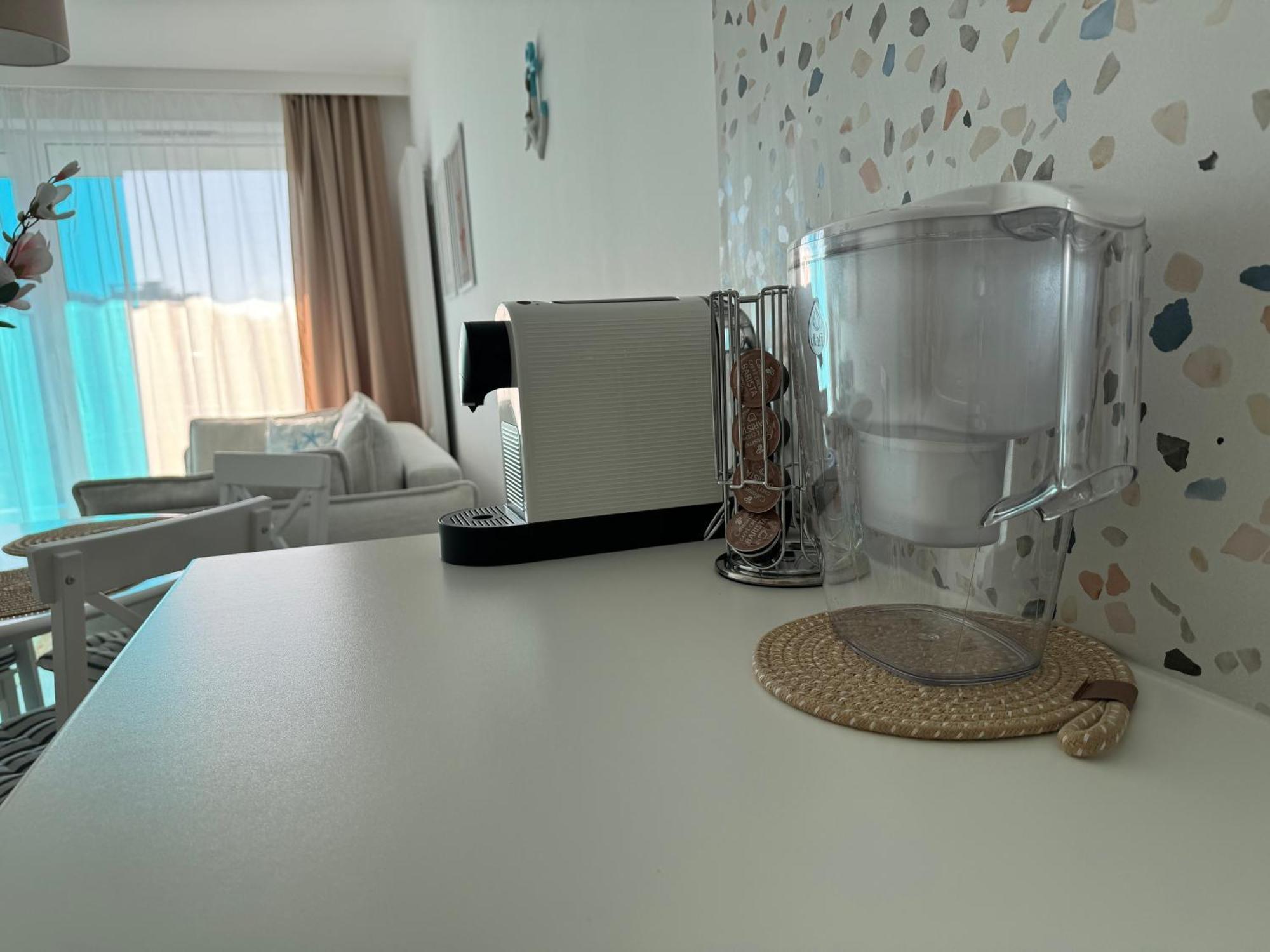 4Summer Kolobrzeg Apartamenty White Blue Sauna & Fitness & Parking 100 Metrow Do Pieknej Szerokiej Piaszczystej Plazy, Wspanialy Widok Z Duzego Tarasu! 100 Meter Zu Einem Schoenen Breiten Sandstrand, Herrliche Aussicht Von Einer Grossen Terrasse! المظهر الخارجي الصورة